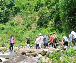 Hai tướng công an truy bắt nghi phạm tại Yên Bái