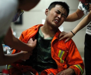 Lính cứu hỏa Thiên Tân: "Mẹ ơi cứu con"
