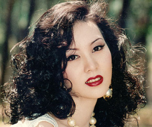 Vẻ kiêu sa, đài các của Mộng Vân những năm 1990