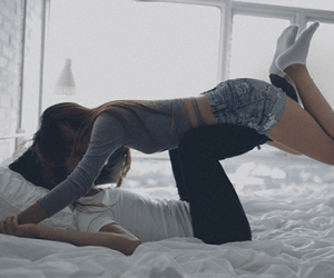 Phát ghen với bộ ảnh lãng mạn của cặp đôi yêu xa: Yêu nhau 3 năm, gặp nhau 3 lần