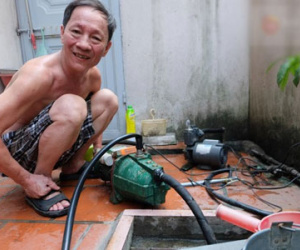 Hà Nội: Bi hài cảnh phải tạm "di cư" về quê vì mất nước kéo dài