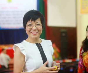 MC Thảo Vân bị khán giả bàn tán trên máy bay