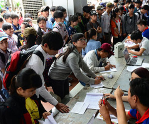 Những ngày cuối xét tuyển đợt một: Thí sinh “tháo chạy”
