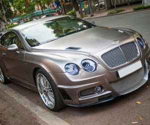 Siêu xe Bentley độ độc nhất Việt Nam xuất hiện tại Hà Nội