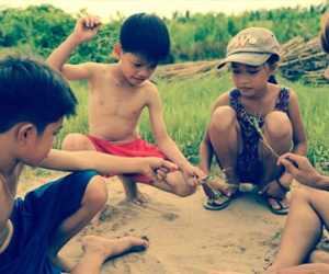 Bộ ảnh gợi nhớ ký ức về tuổi thơ đẹp của nhiều thế hệ