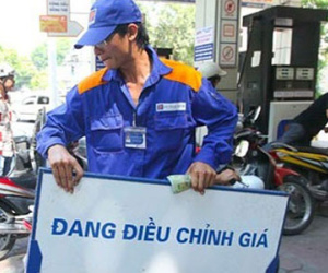 Lãi đột biến, Petrolimex phải giải trình
