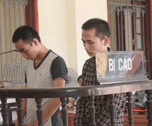 Quan hệ với bạn gái nhí, hai thanh niên lãnh 15 năm tù