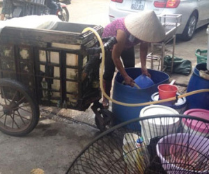 Thu tiền triệu mỗi ngày nhờ bán nước giếng khoan