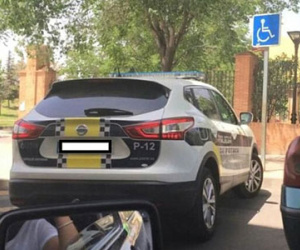 Bị phạt gần 700 USD vì đăng ảnh xe cảnh sát đỗ sai chỗ