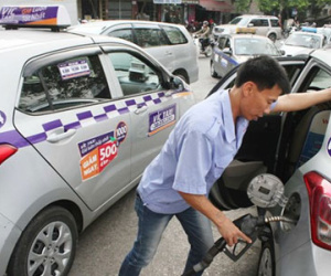 Doanh nghiệp vận tải "cố thủ", không chịu giảm giá cước