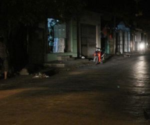 Súng của công an cướp cò, thanh niên "ngáo đá" dính đạn