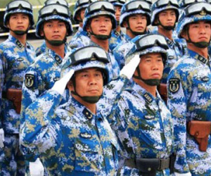 Tướng lĩnh Trung Quốc sụt cân vì lo tập luyện diễu binh