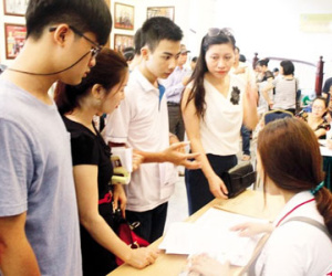 Xét tuyển ĐH, CĐ bổ sung: Không cho rút hồ sơ sẽ hết “loạn”?