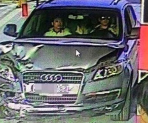 Tạm giữ hình sự tài xế xe Audi tông hai mẹ con trên cao tốc Nội Bài- Lào Cai