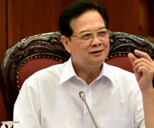 Tăng tỉ giá, kinh tế chưa có dấu hiệu đảo lộn