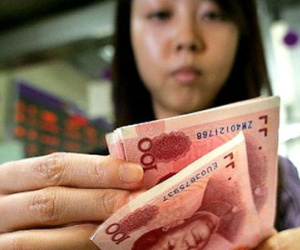 Trung Quốc hạ giá nhân dân tệ xuống đáy 4 năm