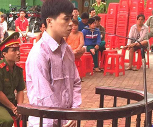 Tử hình kẻ “ngáo đá” đánh chết bà nội