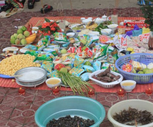 Cò đất cúng giải hạn, khách trúng đậm tháng cô hồn