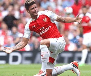 18h45 ngày 29/8, Newcastle - Arsenal: Ai ghi bàn đây, Wenger?