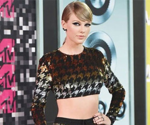 Nữ ca sỹ Taylor Swift đại thắng tại Lễ trao giải VMA 2015