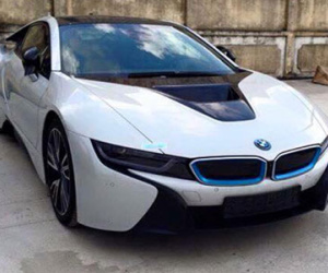 "Đập thùng" siêu xe BMW i8 đầu tiên tại miền Bắc