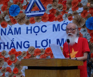 Bài phát biểu gây xúc động mạnh của thầy Văn Như Cương ngày khai trường