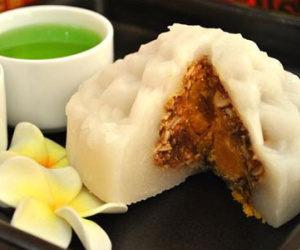 Mối nguy hại "chết người" từ bánh trung thu tự làm