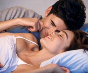 Mỗi đêm vợ chỉ muốn "yêu" một lần