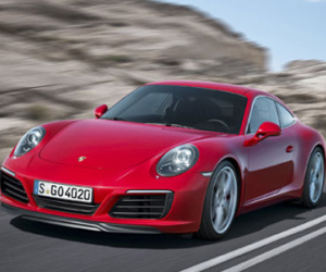 Porsche 911 Carrera 2016 giá từ 89.400 USD