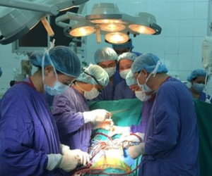 Những hình ảnh lần đầu công bố về ca ghép tạng xuyên Việt