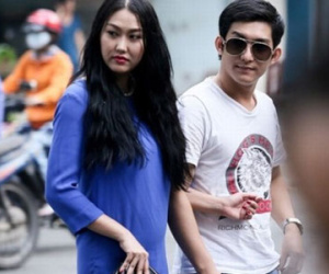 Phi Thanh Vân: "21 tuổi sắm xe hơi, 25 tuổi có biệt thự, 31 tuổi trắng tay"