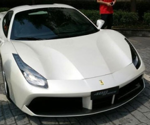 Ferrari 488 Spider đầu tiên thế giới xuất hiện ở Trung Quốc