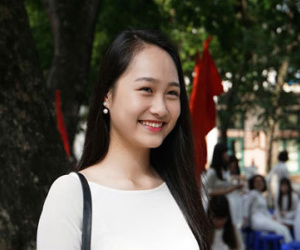 Nữ thủ khoa xinh đẹp và phương pháp học mới