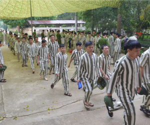 Thanh tra nghi án cán bộ trại giam gợi ý chung chi để đặc xá
