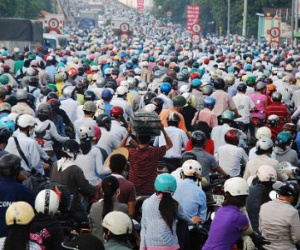 Giao thông Việt Nam: Vì sao tốn vốn “khủng” mà vẫn lạc hậu?