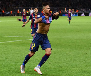 Ngó lơ M.U, Neymar ký hợp đồng mới với Barca