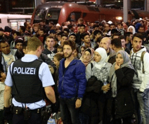 40.000 di dân đang đổ tới Đức, Berlin huy động 4.000 binh sĩ ứng phó