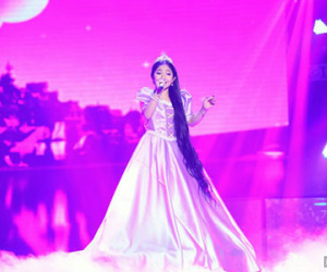 Cô bé tóc mây "đốn tim" giám khảo The Voice Kids