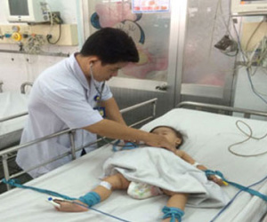 TP.HCM: Quá tải trẻ nhập viện vì bệnh tay chân miệng