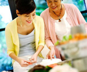 Bí mật sau sự tử tế bất ngờ của gia đình nhà chồng