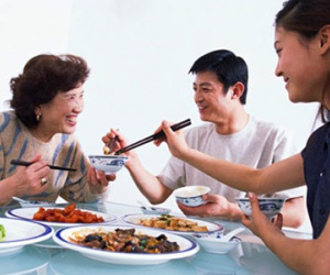 Con rể “thắm lông đỏ da”, mẹ vợ tức lồng lộn