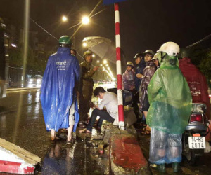 Hà Nội: Nhiều tai nạn thương tâm vì dải phân cách cứng