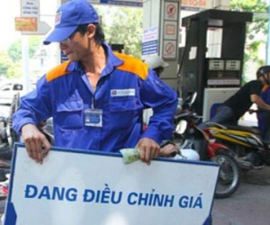 Ngày mai, giá xăng dầu sẽ tăng khoảng 500-600 đồng/lít?