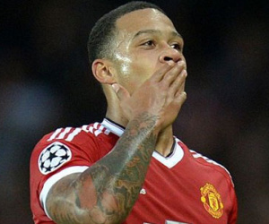 Lộ giá thật M.U mua Memphis Depay