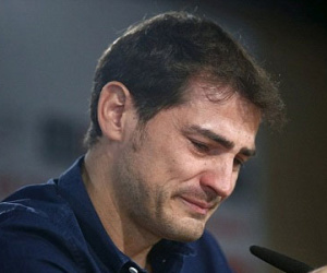 Tiết lộ "không thể tin nổi" về vụ Casillas rời Real Madrid