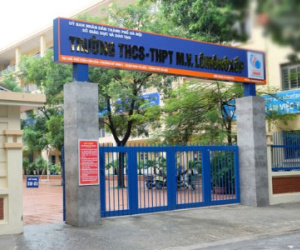 Đề phòng nạn son giả, trường cấp 3 ở Hà Nội cấm học sinh nữ tô son đến trường