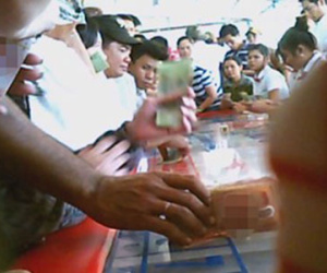 Bán mạng bên kia biên giới: Bóng hồng say bạc