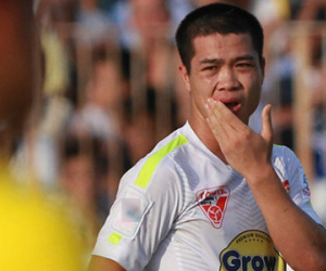 Công Phượng: "V.League quá khắc nghiệt"