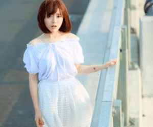 Hotgirl Tú Linh: "Những ai thông minh đều biết clip sex không phải của tôi"