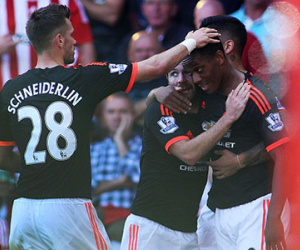 Lên nhì bảng, Van Gaal nức lòng ca ngợi Martial
